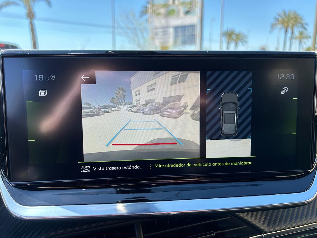 PEUGEOT 2008 GT 1.2 E-THP AUTO SPANISH LHD IN SPAIN 68000 MILES SUPERB 2020